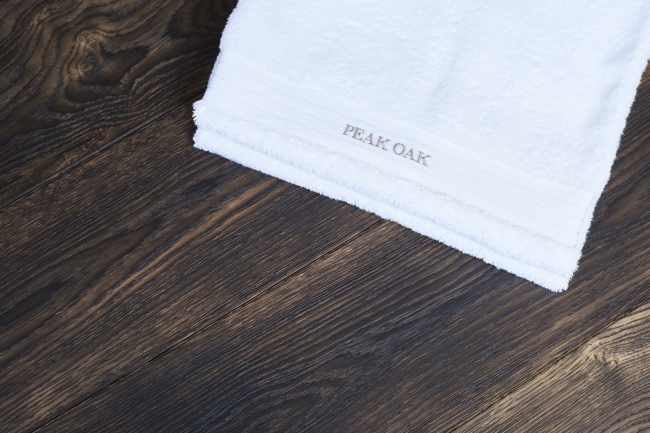 Heavy Distressed Oak Flooring Towel