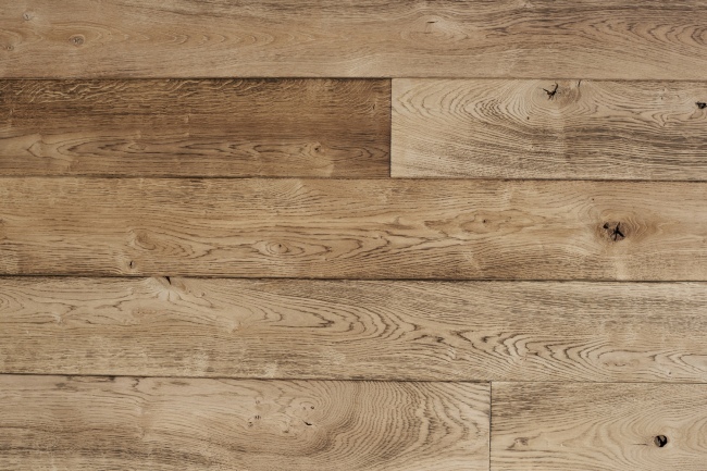 Medium Distressed Oak Flooring