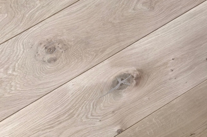 Rustic Filled Solid Oak Flooring