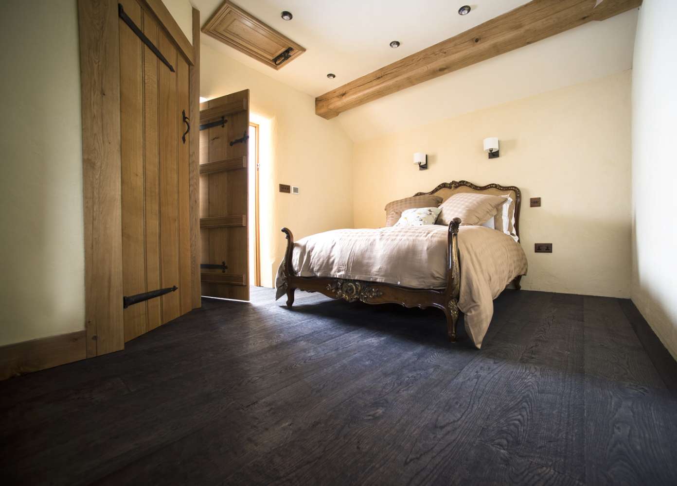 Bedrooms Peak Oak