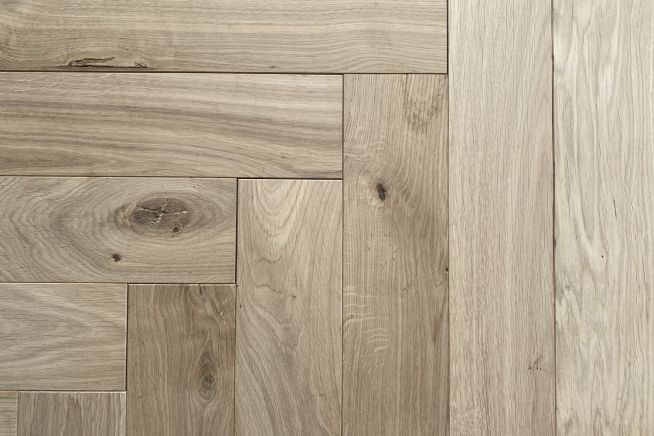 herringbone-parquet-engineered-oak-flooring-character-boards-top
