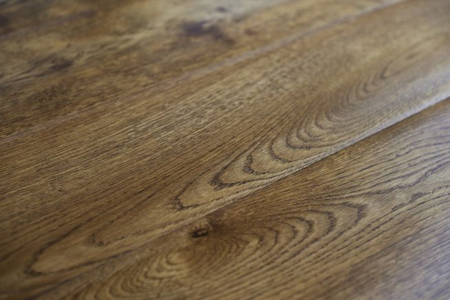 dark-oak-engineered-oak-flooring-close-up
