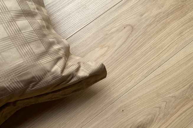ella-engineered-oak-flooring-boards-cushion-angled