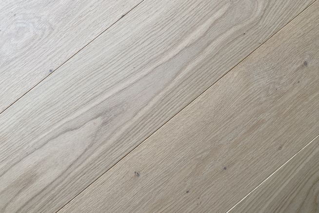 barbara-engineered-oak-flooring-boards-angled