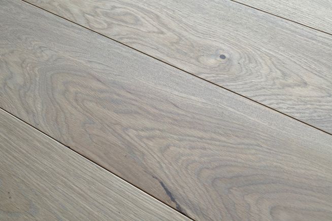 grace-engineered-oak-flooring-angled