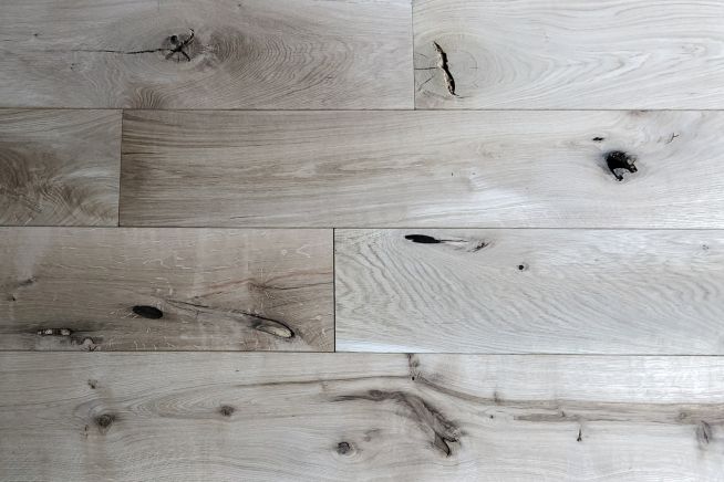 barn-grade-solid-oak-flooring-board